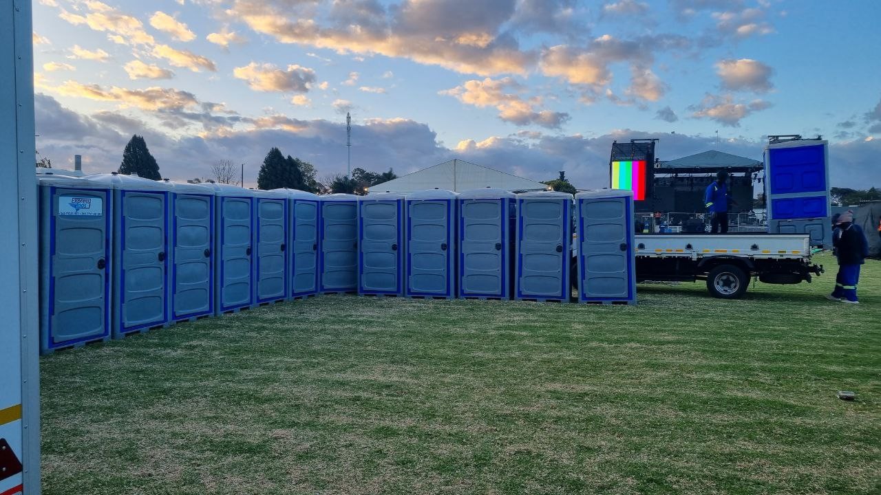 Portable Toilet Rental Made Easy with Glamour Rentals Zimbo Blog